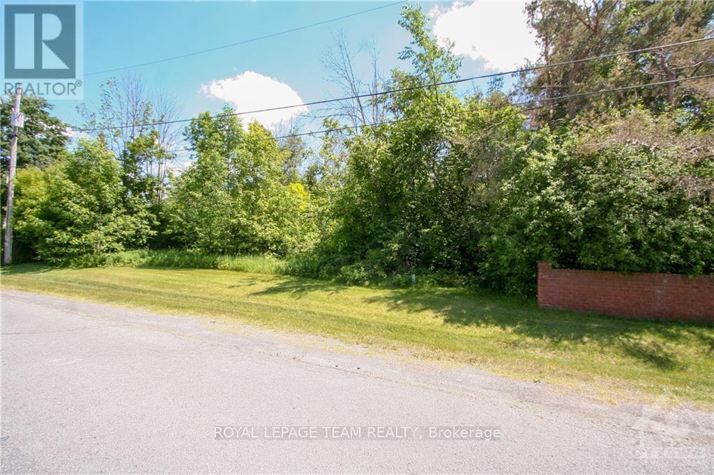 Lt 13 Silver Fox Crescent, North Dundas, Ontario  K0C 2K0 - Photo 3 - X9517471