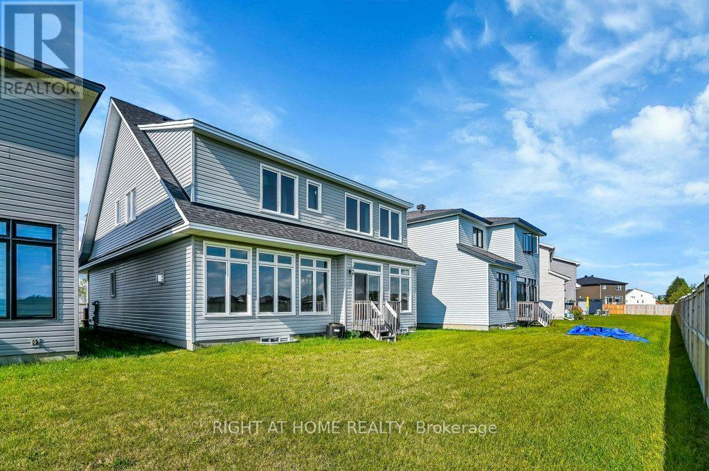 844 Snowdrop Crescent, Ottawa, Ontario  K1T 0X7 - Photo 28 - X12051947