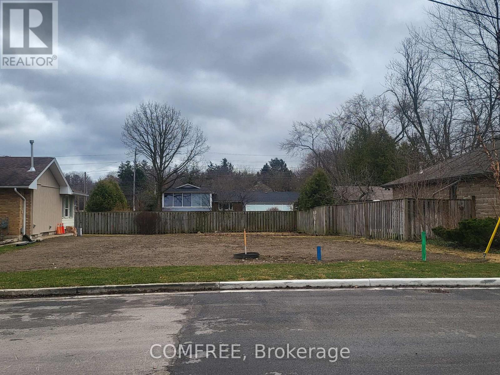 10 Lynwood Avenue, Guelph, Ontario  N1G 1P9 - Photo 1 - X12059105