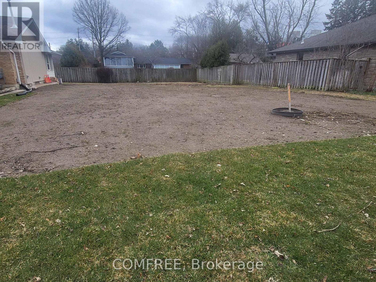 10 Lynwood Avenue, Guelph, Ontario  N1G 1P9 - Photo 2 - X12059105