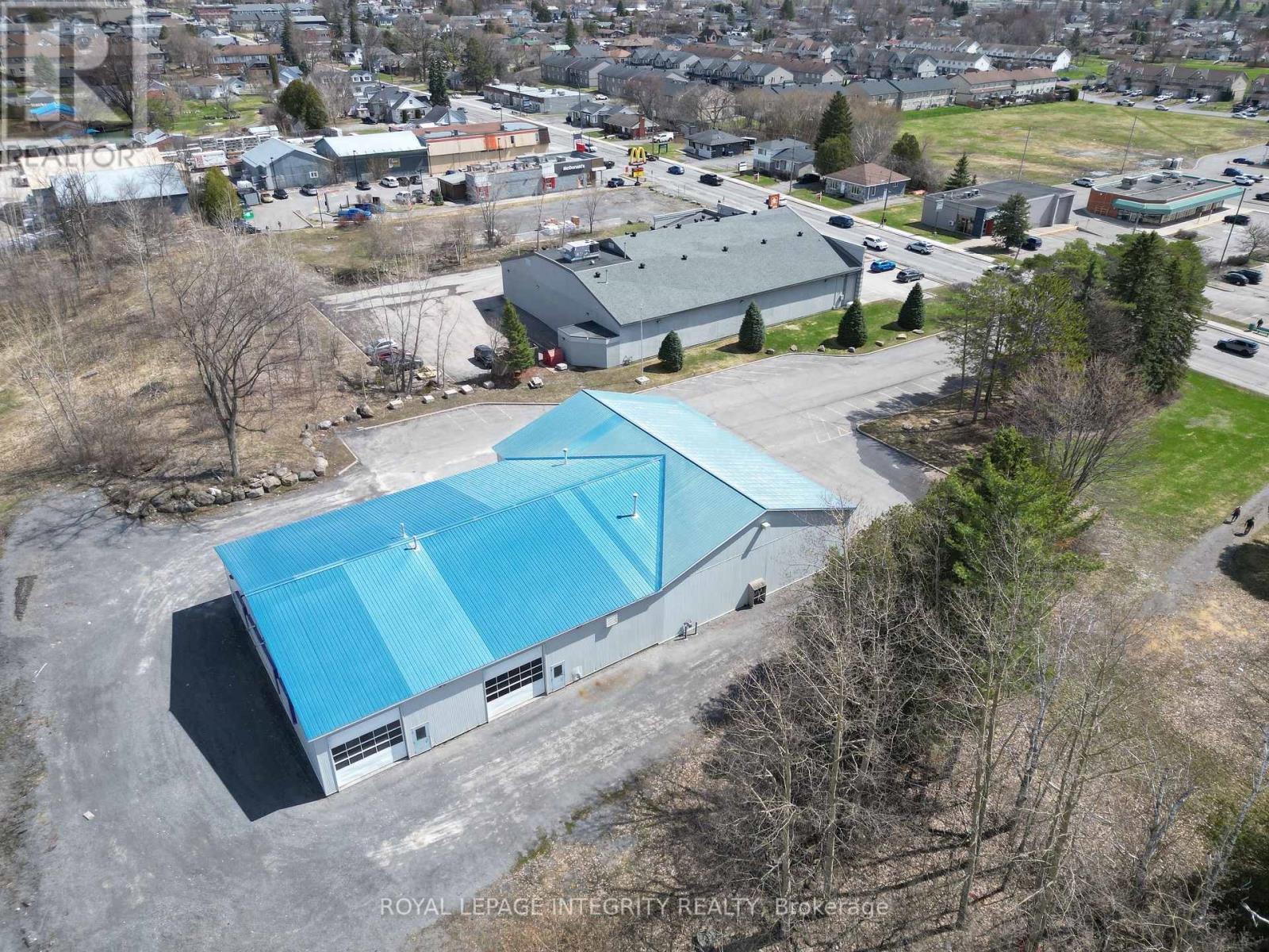 2724 Laurier Street, Clarence-Rockland, Ontario  K4K 1A2 - Photo 16 - X12070753