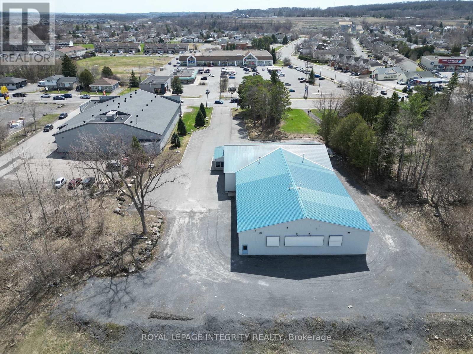 2724 Laurier Street, Clarence-Rockland, Ontario  K4K 1A2 - Photo 3 - X12070753