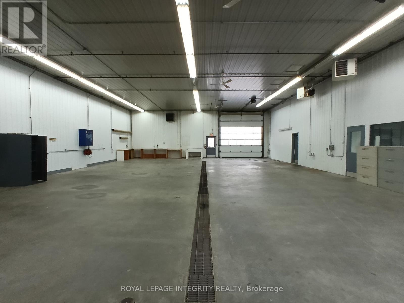 2724 Laurier Street, Clarence-Rockland, Ontario  K4K 1A2 - Photo 5 - X12070753