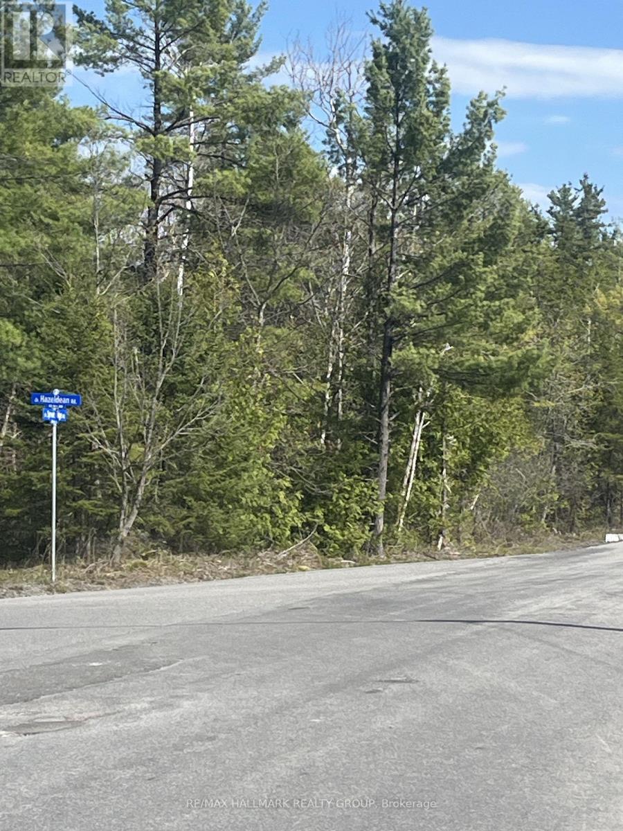 170 Spruce Ridge Road, Ottawa, Ontario   - Photo 3 - X12135046