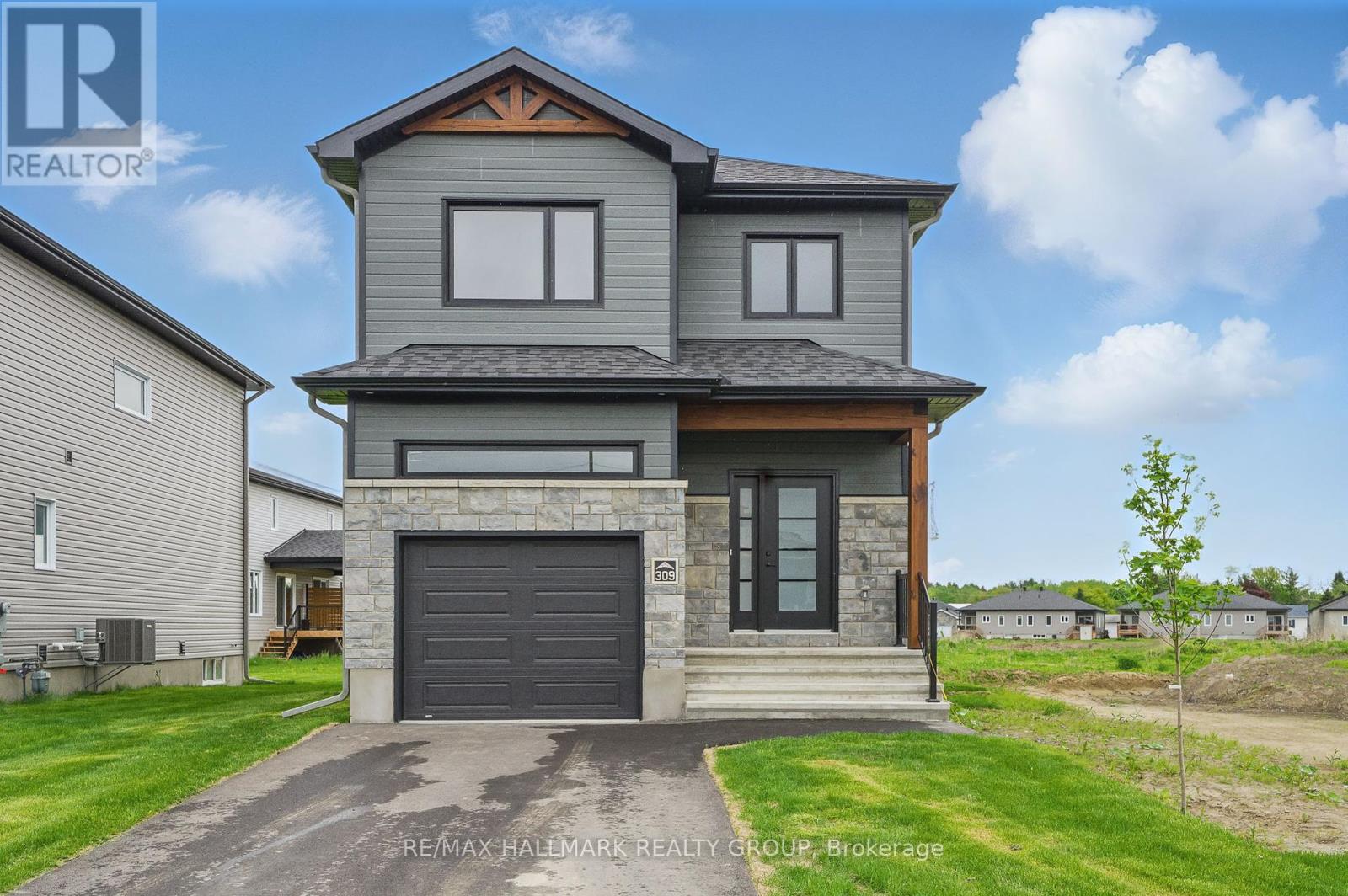 319 Zakari Street, Casselman, Ontario  K0A 1M0 - Photo 1 - X12222084