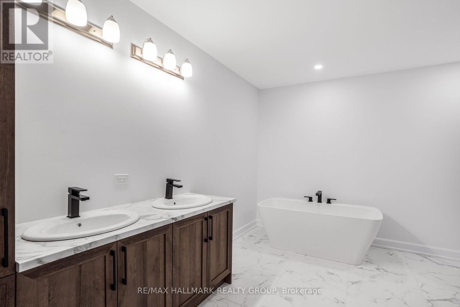 319 Zakari Street, Casselman, Ontario  K0A 1M0 - Photo 23 - X12222084