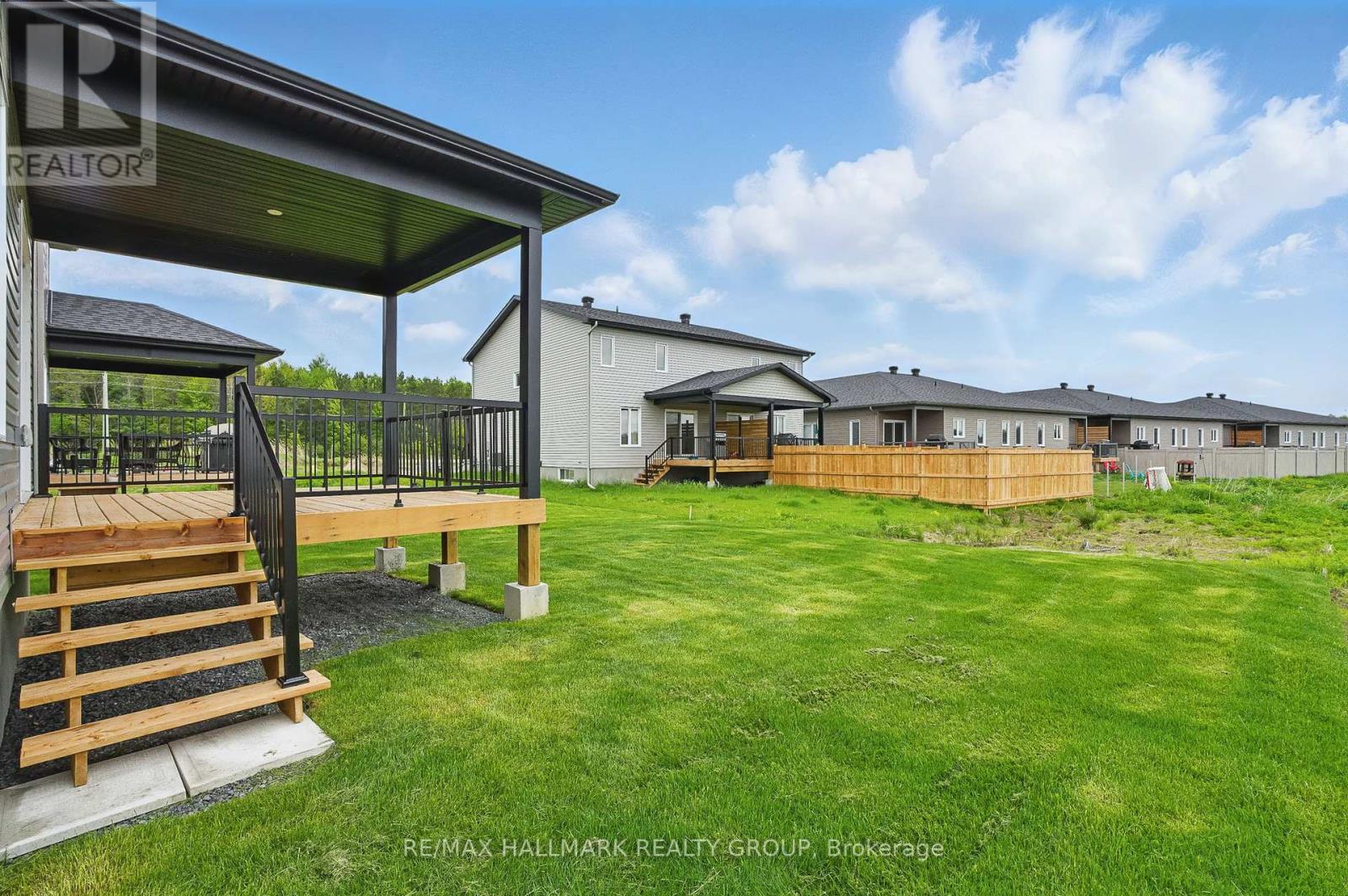 319 Zakari Street, Casselman, Ontario  K0A 1M0 - Photo 3 - X12222084