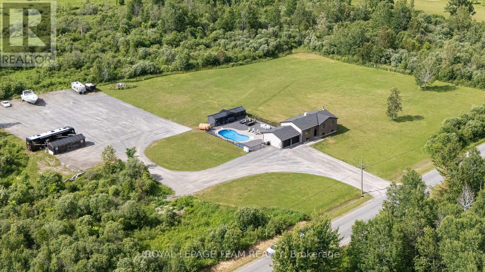 883 Craig Road, North Grenville, Ontario  K0G 1S0 - Photo 1 - X12237920