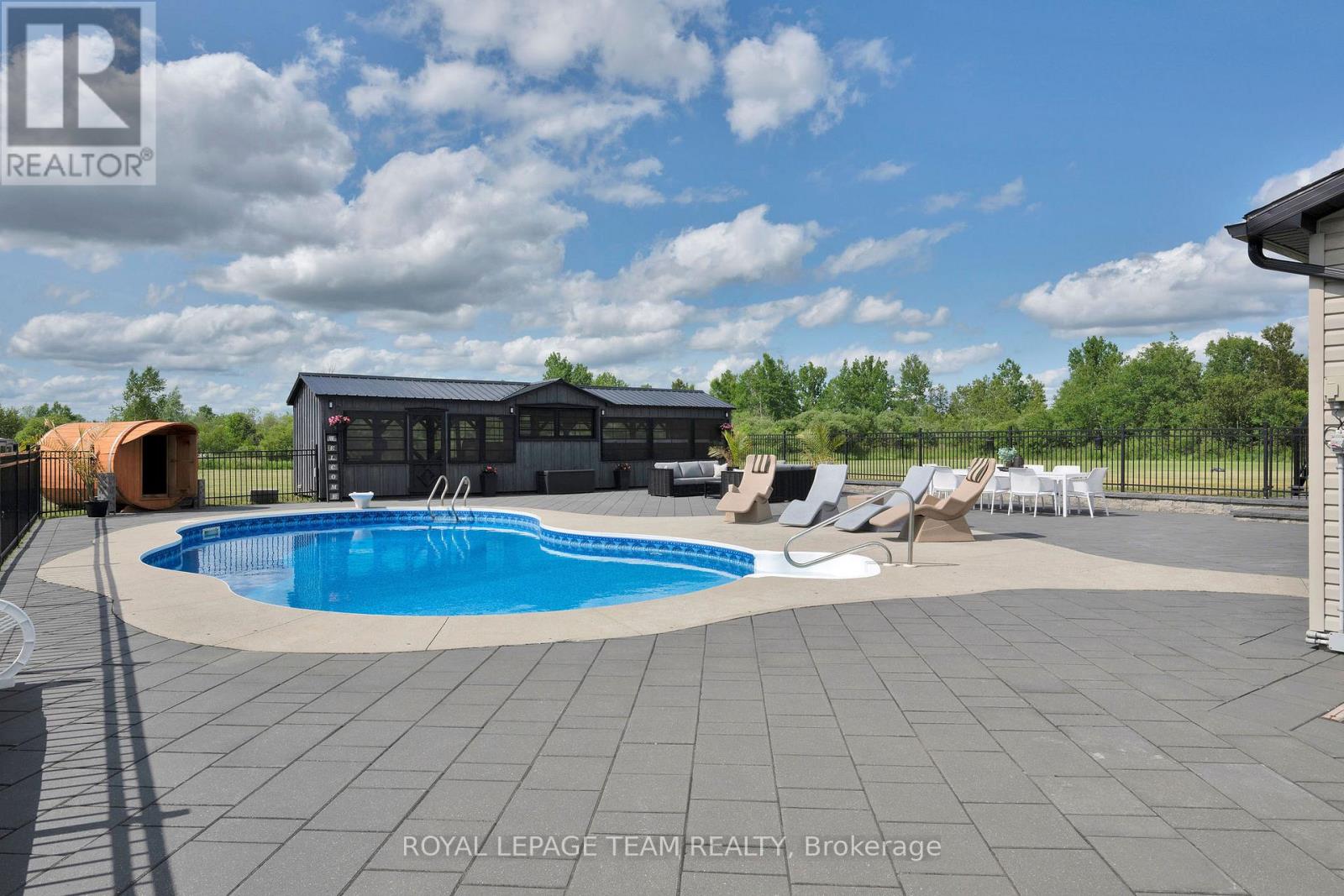 883 Craig Road, North Grenville, Ontario  K0G 1S0 - Photo 4 - X12237920