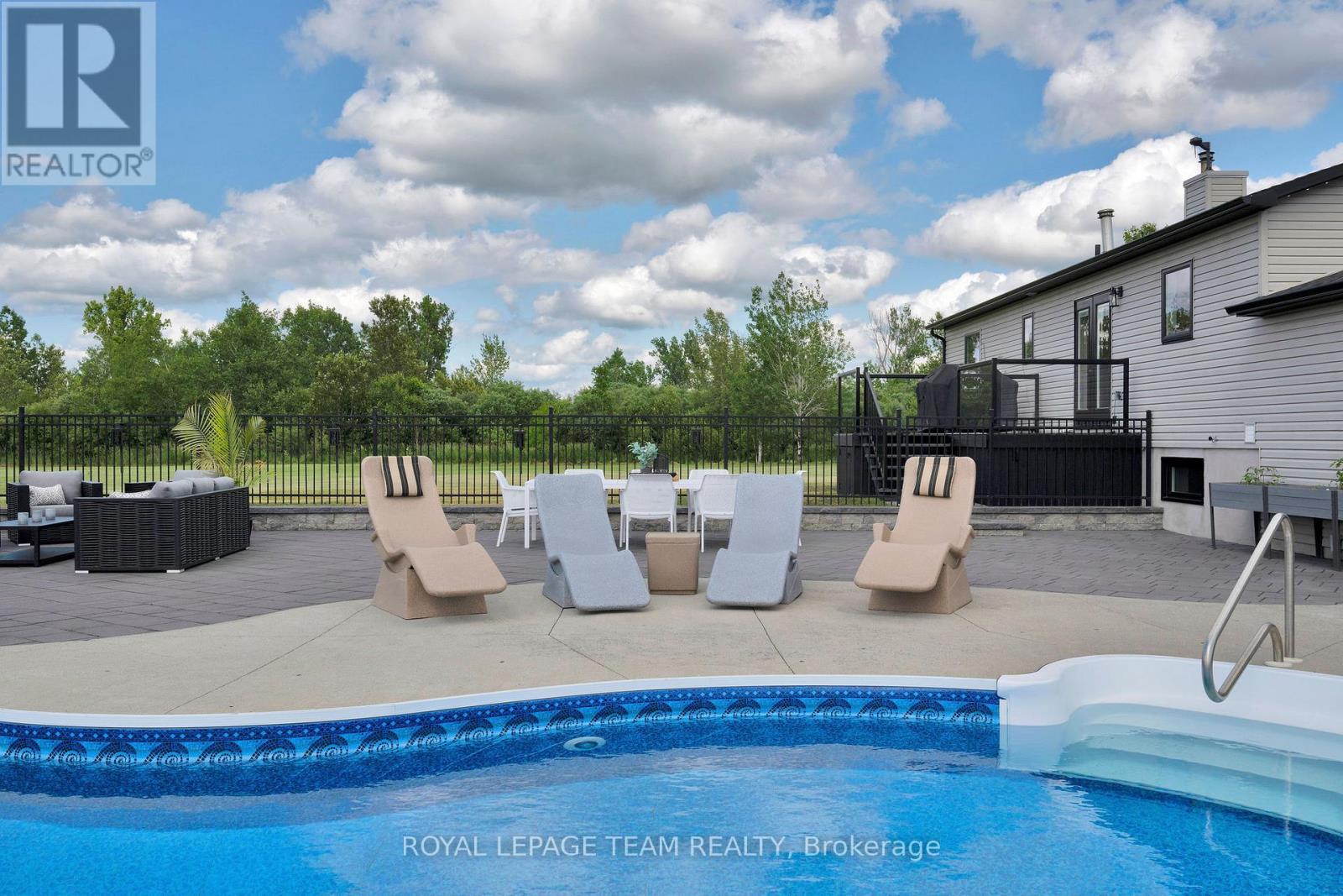 883 Craig Road, North Grenville, Ontario  K0G 1S0 - Photo 6 - X12237920