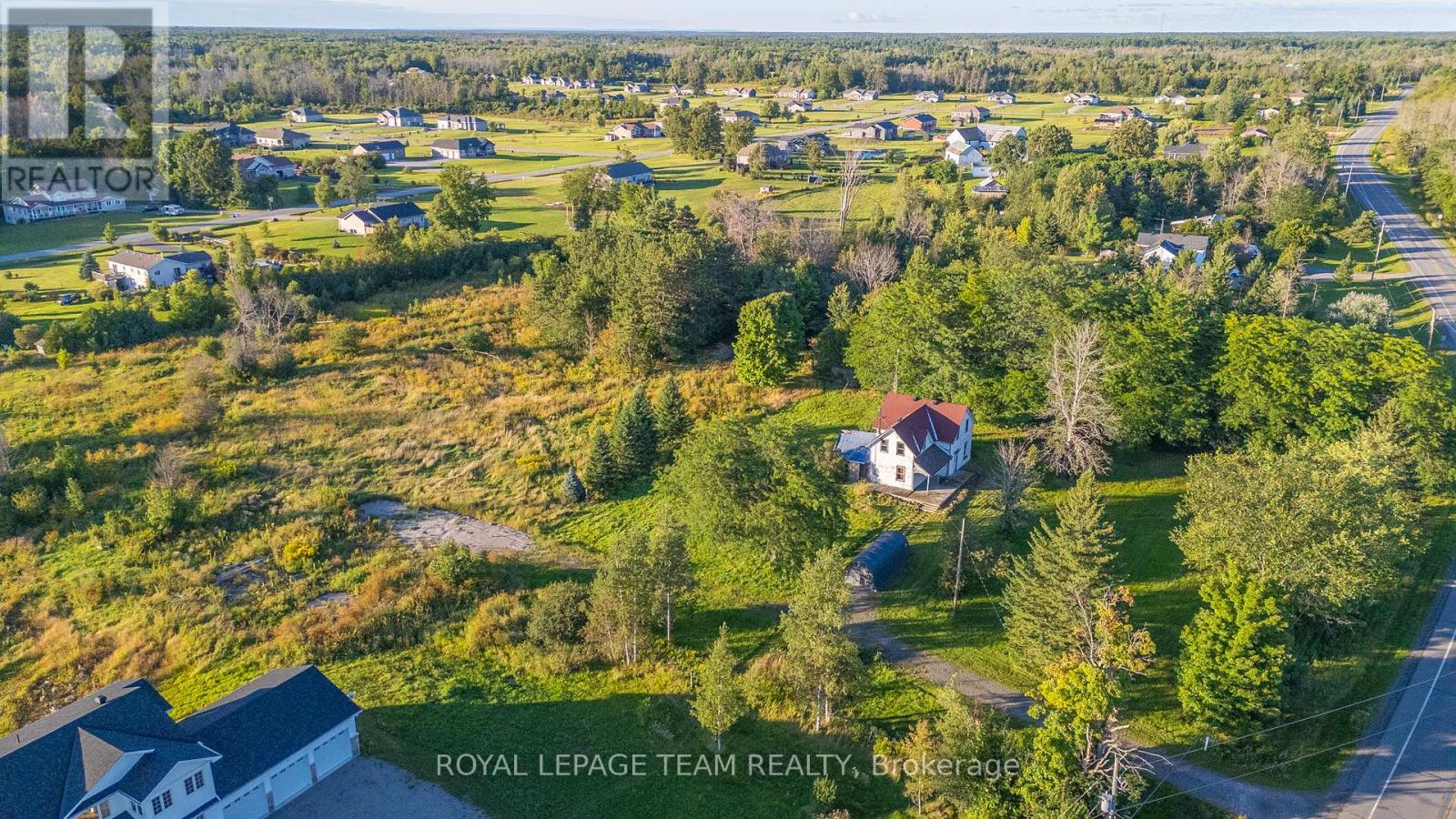 1102 Perth Road N, Beckwith, Ontario  K7A 4S7 - Photo 1 - X12276367