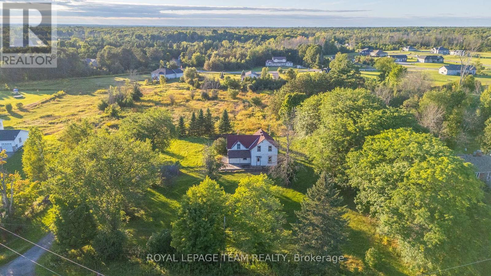 1102 Perth Road N, Beckwith, Ontario  K7A 4S7 - Photo 2 - X12276367
