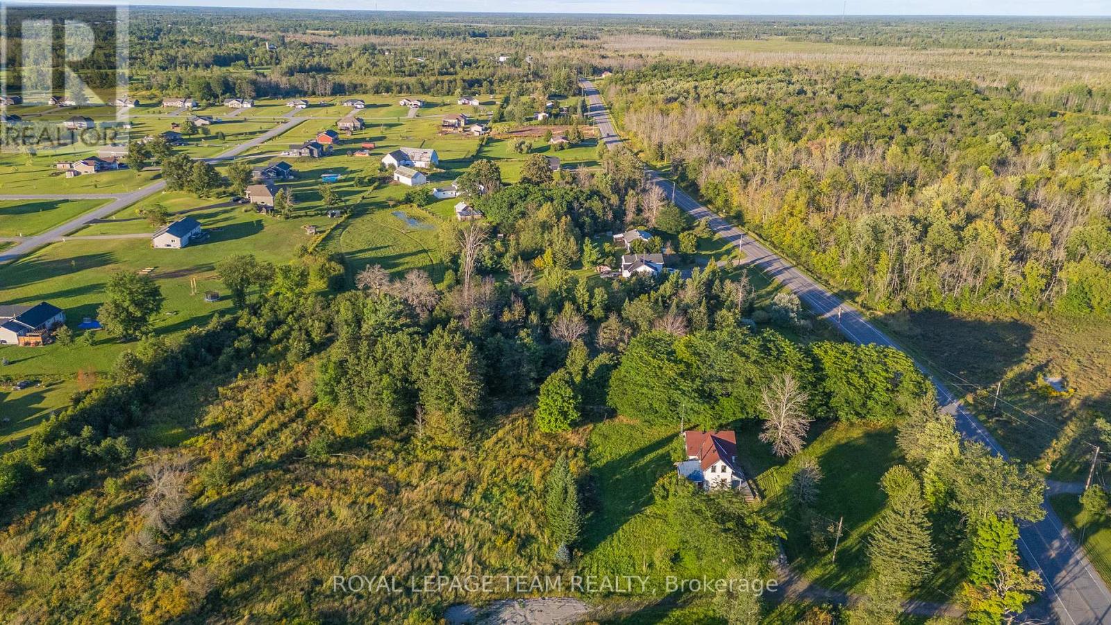 1102 Perth Road N, Beckwith, Ontario  K7A 4S7 - Photo 4 - X12276367