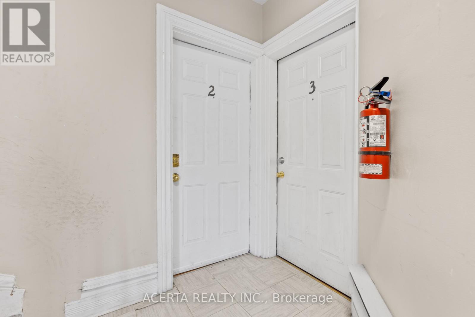 399 Bank Street, Ottawa, Ontario  K2P 1Y3 - Photo 14 - X12282107