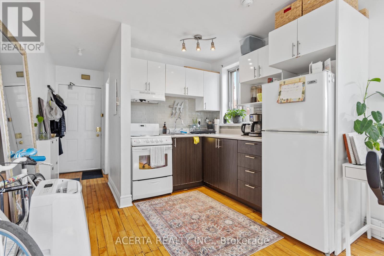 399 Bank Street, Ottawa, Ontario  K2P 1Y3 - Photo 18 - X12282107