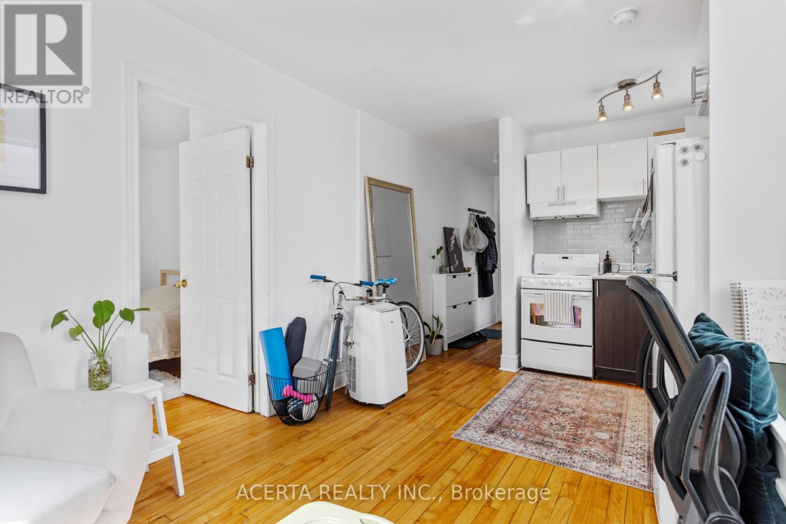 399 Bank Street, Ottawa, Ontario  K2P 1Y3 - Photo 19 - X12282107