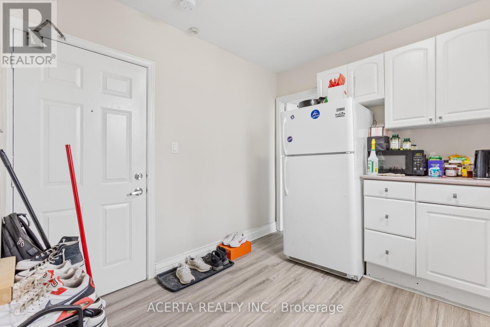 399 Bank Street, Ottawa, Ontario  K2P 1Y3 - Photo 25 - X12282107