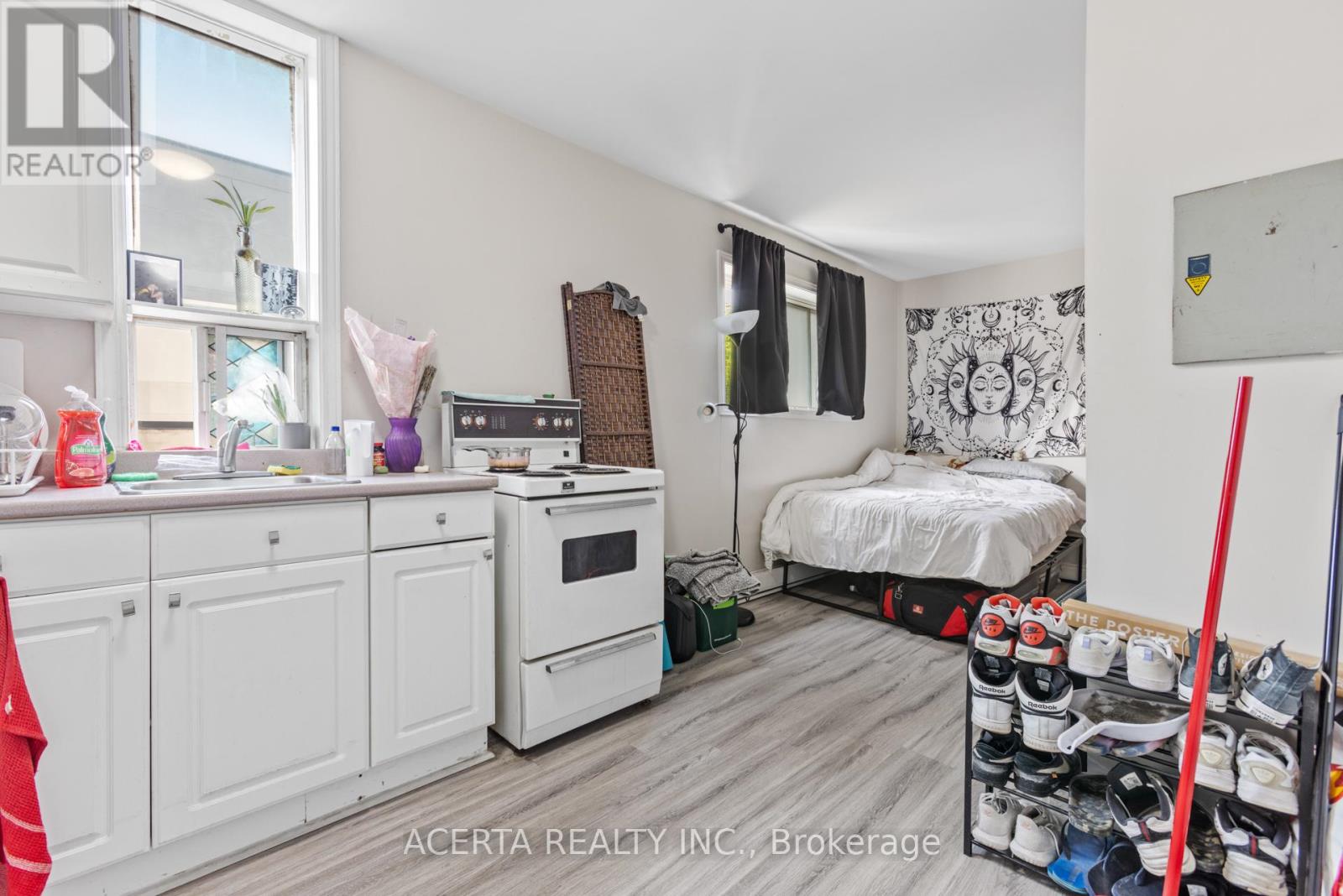 399 Bank Street, Ottawa, Ontario  K2P 1Y3 - Photo 26 - X12282107