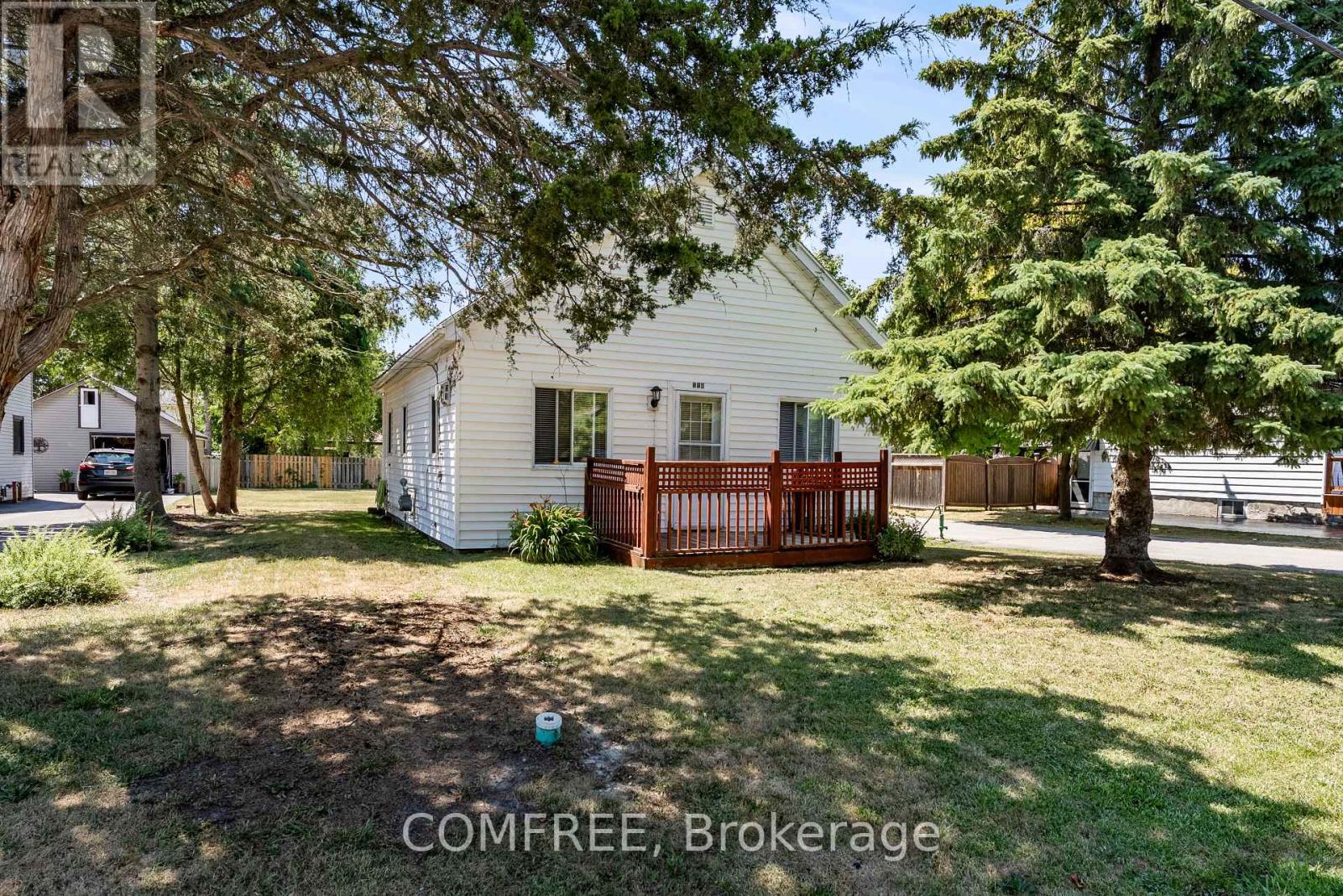 110 Gilbert Street, Belleville, Ontario  K8P 3H2 - Photo 2 - X12307423