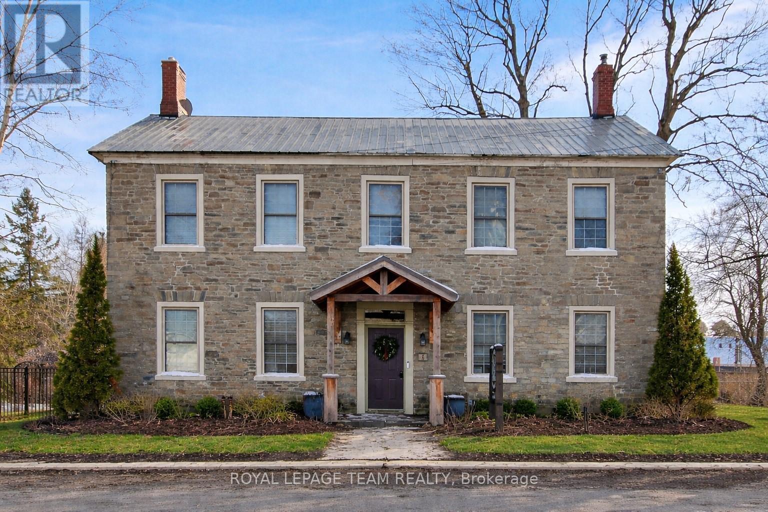 6 Spencer Street, Edwardsburgh/cardinal, Ontario  K0E 1X0 - Photo 1 - X12399148