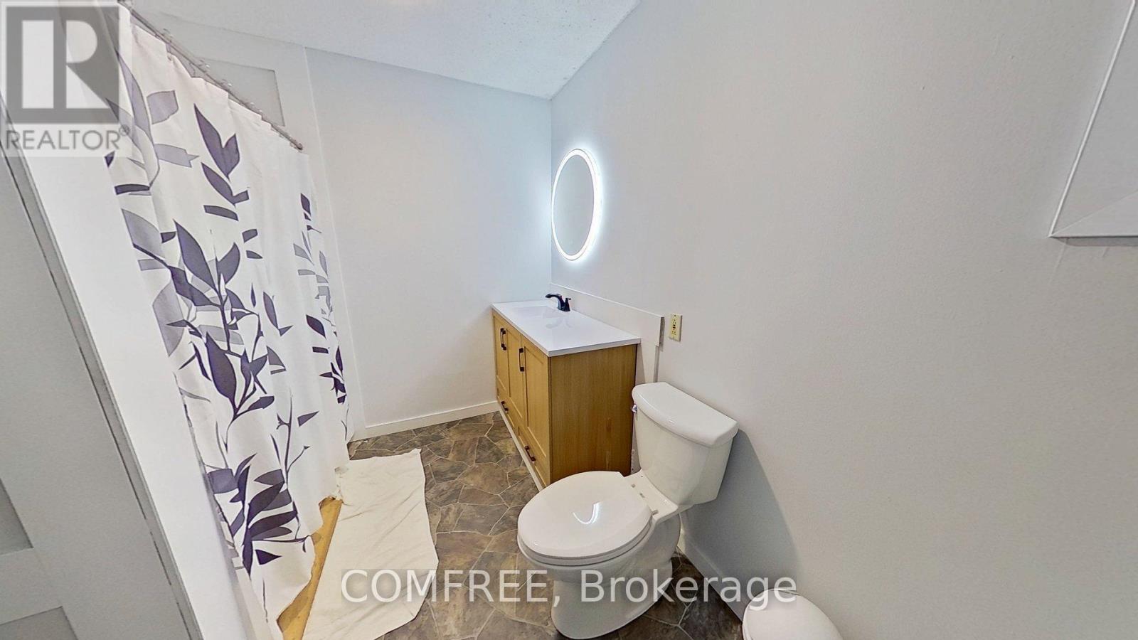 155 North Street, Southwest Middlesex, Ontario  N0L 1M0 - Photo 12 - X12403938