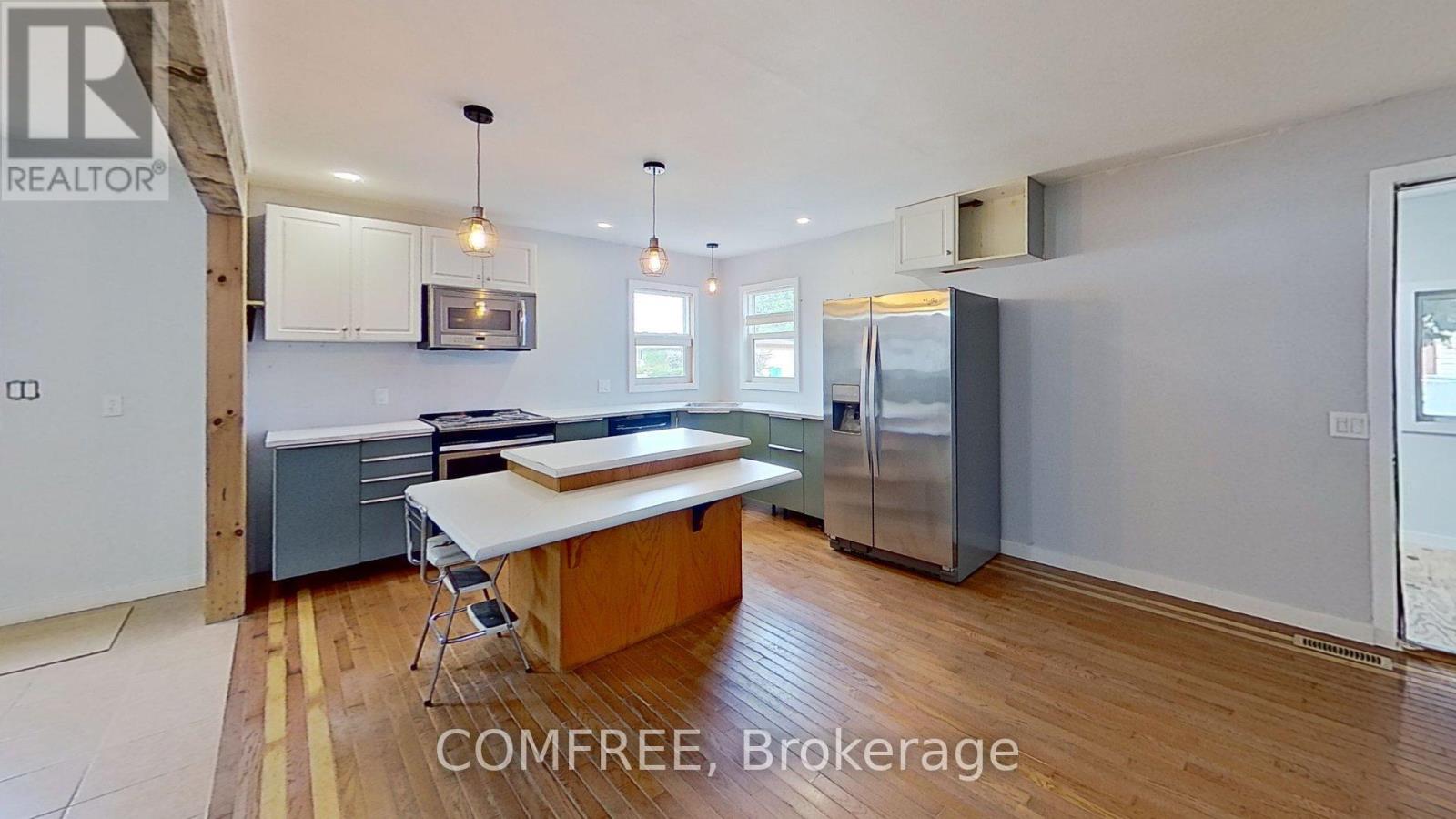 155 North Street, Southwest Middlesex, Ontario  N0L 1M0 - Photo 23 - X12403938