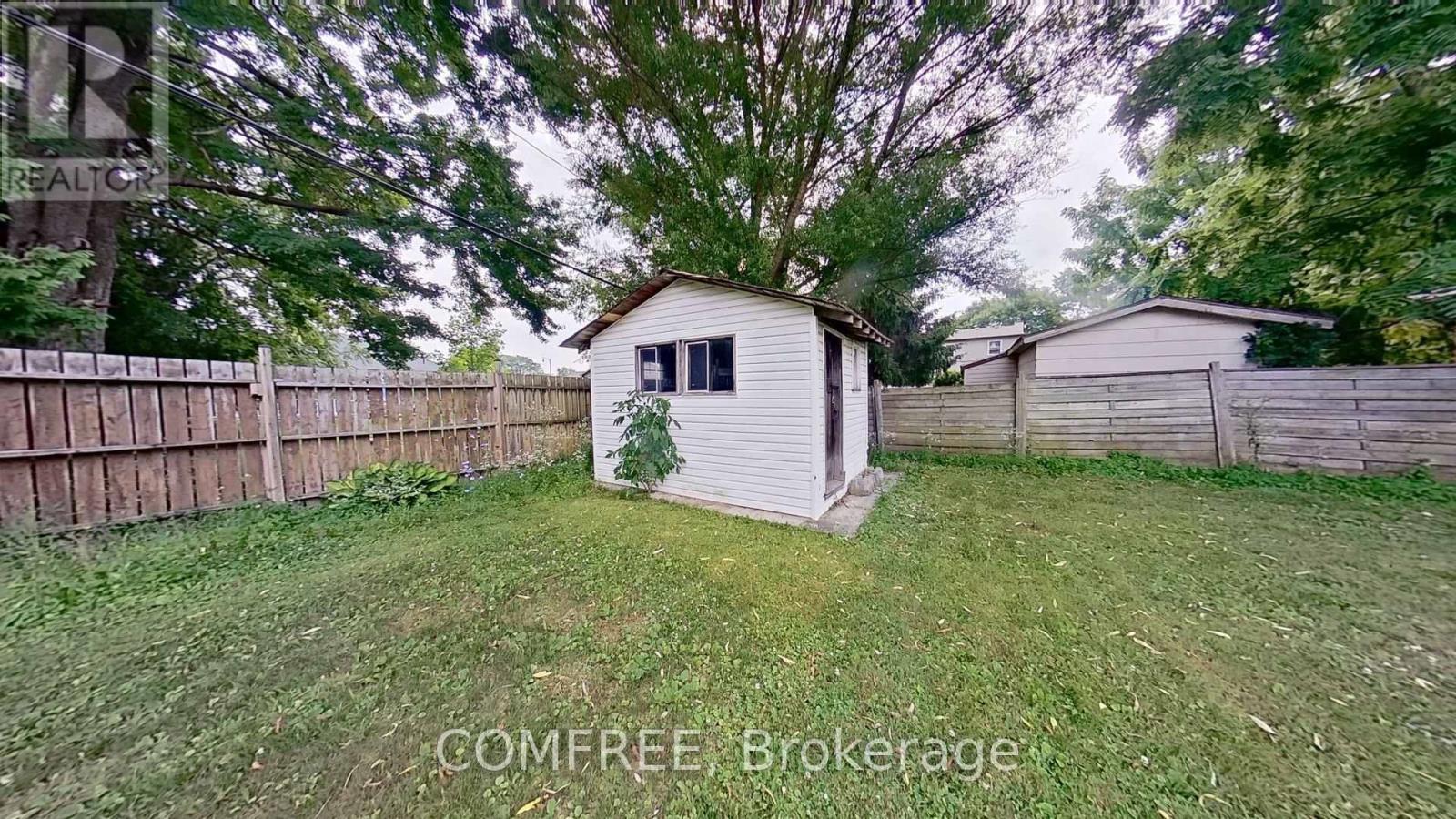 155 North Street, Southwest Middlesex, Ontario  N0L 1M0 - Photo 4 - X12403938