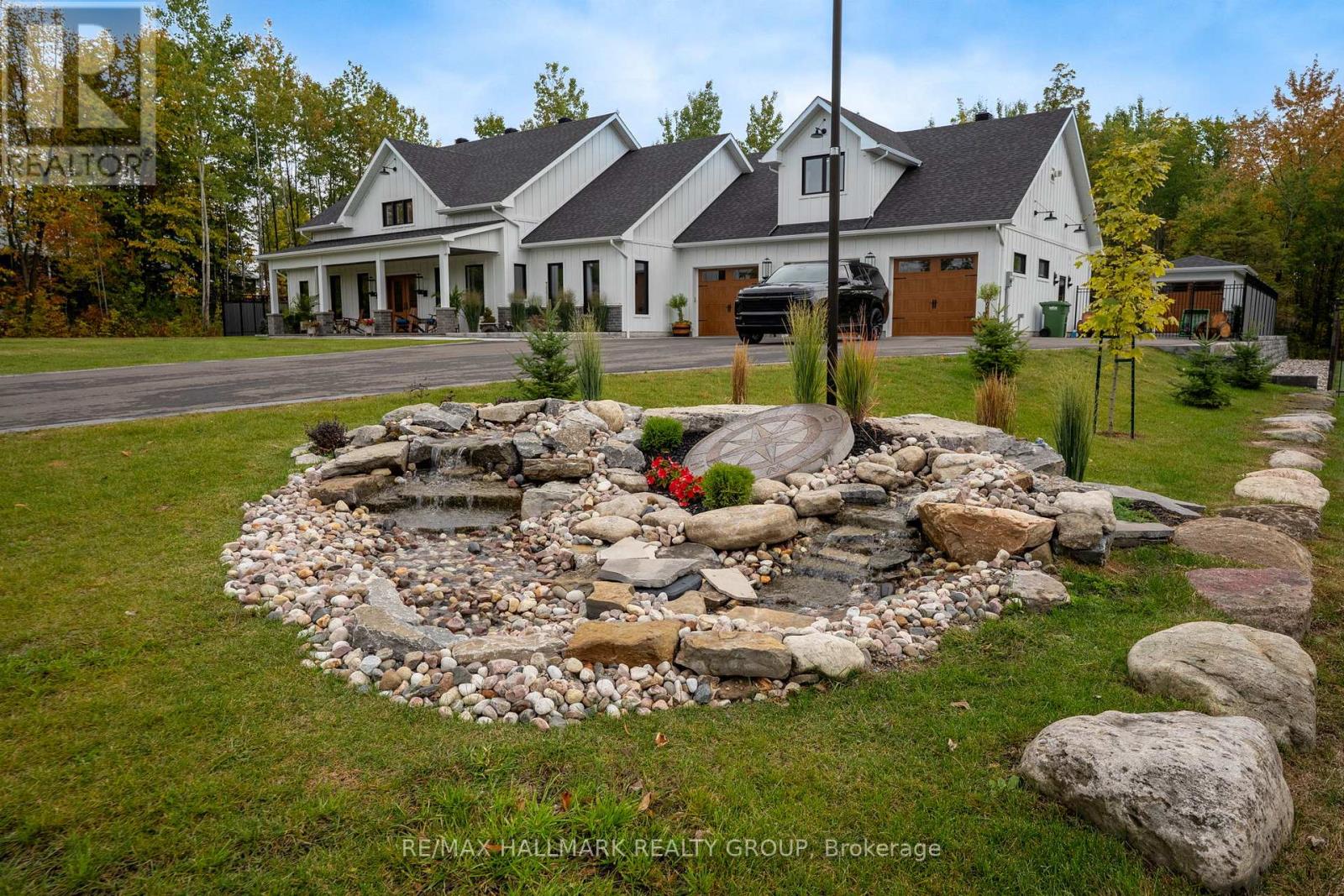 55 De La Seignerie Estates E, Champlain, Ontario  K0B 1K0 - Photo 4 - X12429973