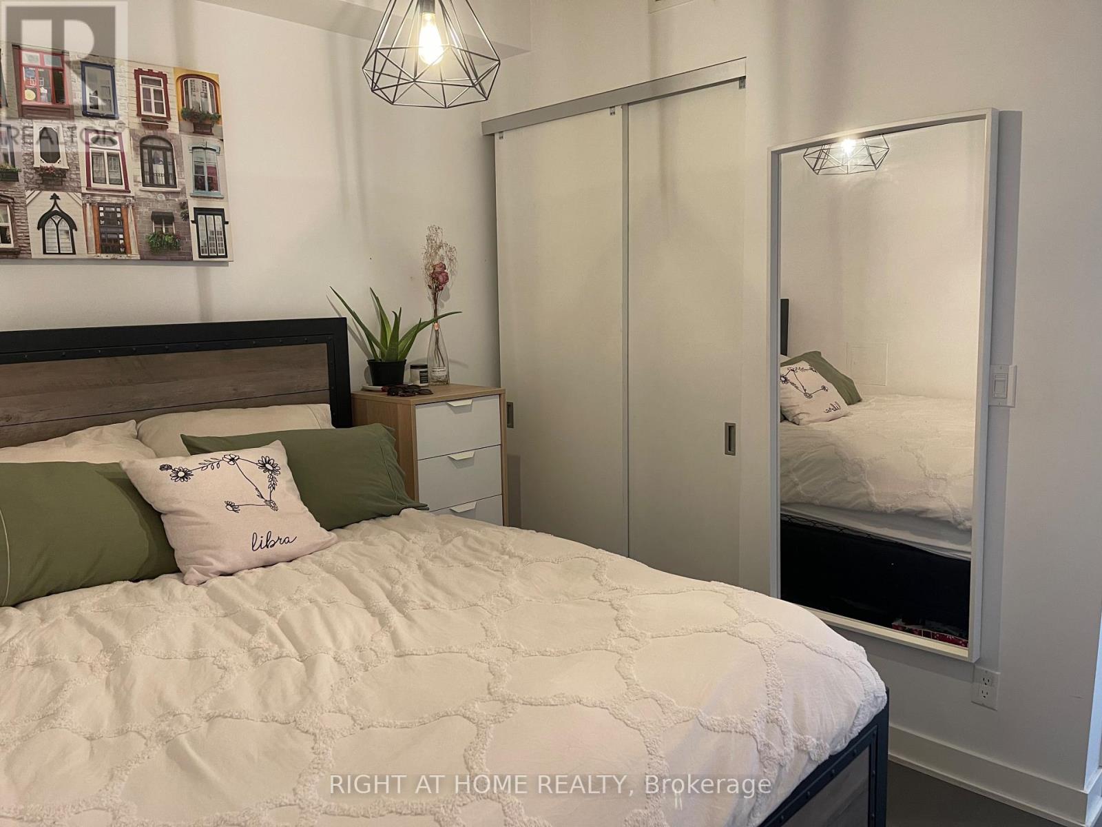 705 - 203 Catherine Street, Ottawa, Ontario  K2P 1J5 - Photo 8 - X12436351