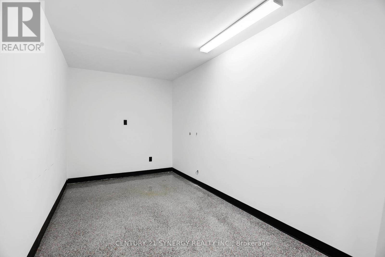 Unit 2 - 42 Union Street, Smiths Falls, Ontario  K7A 5C4 - Photo 13 - X12442573