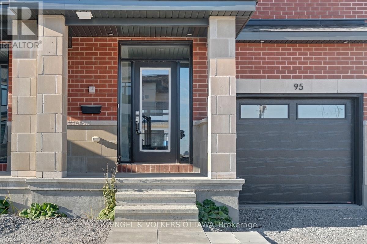 95 San Felice Circle, Ottawa, Ontario  K2S 2R9 - Photo 2 - X12448202