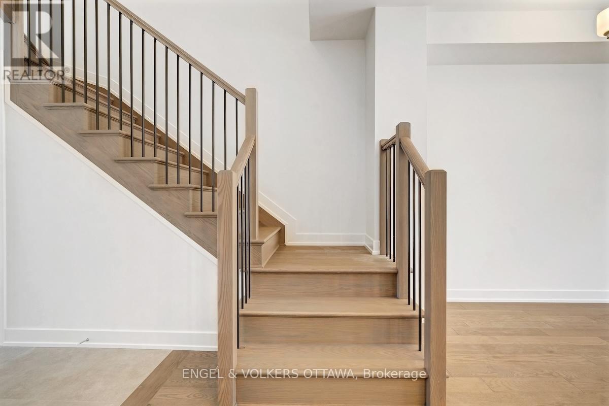 95 San Felice Circle, Ottawa, Ontario  K2S 2R9 - Photo 24 - X12448202