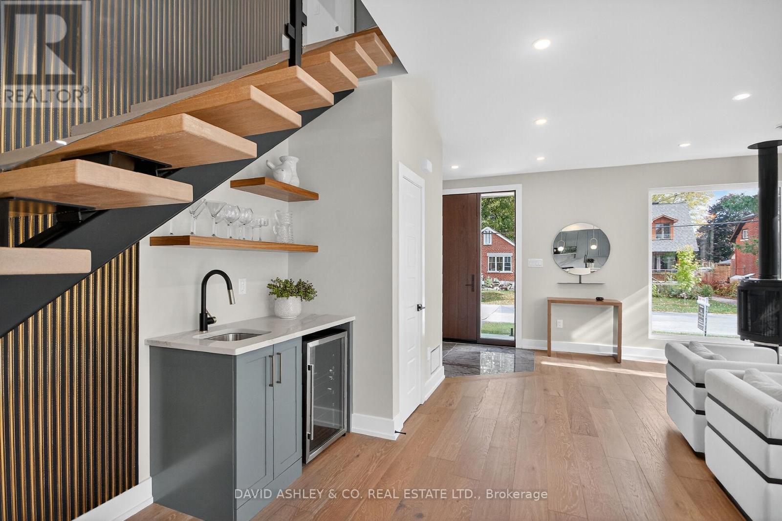 612 Tweedsmuir Avenue, Ottawa, Ontario  K1Z 5P3 - Photo 41 - X12450779