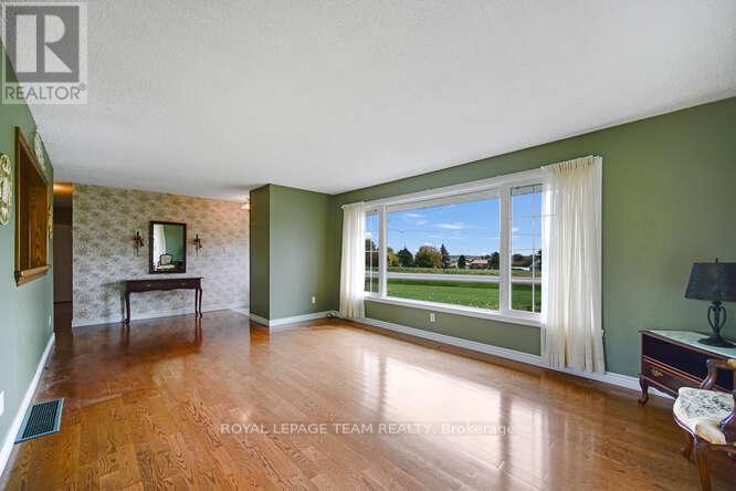 2214 County 2 Road, Edwardsburgh/cardinal, Ontario  K0E 1T1 - Photo 19 - X12455890