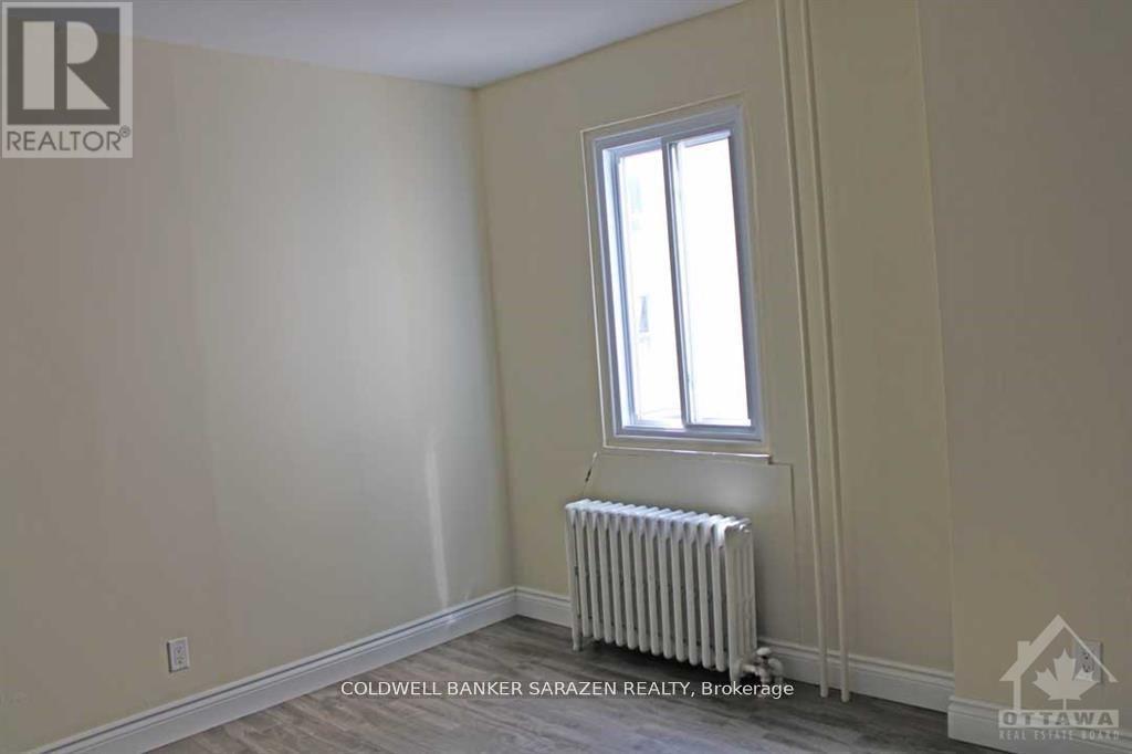97 Vachon Avenue, Ottawa, Ontario  K1L 5S7 - Photo 9 - X12456166