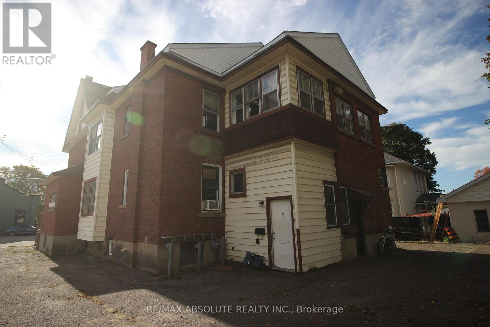 47 - 51 Raglan Street N, Renfrew, Ontario  K7V 1N7 - Photo 4 - X12464607