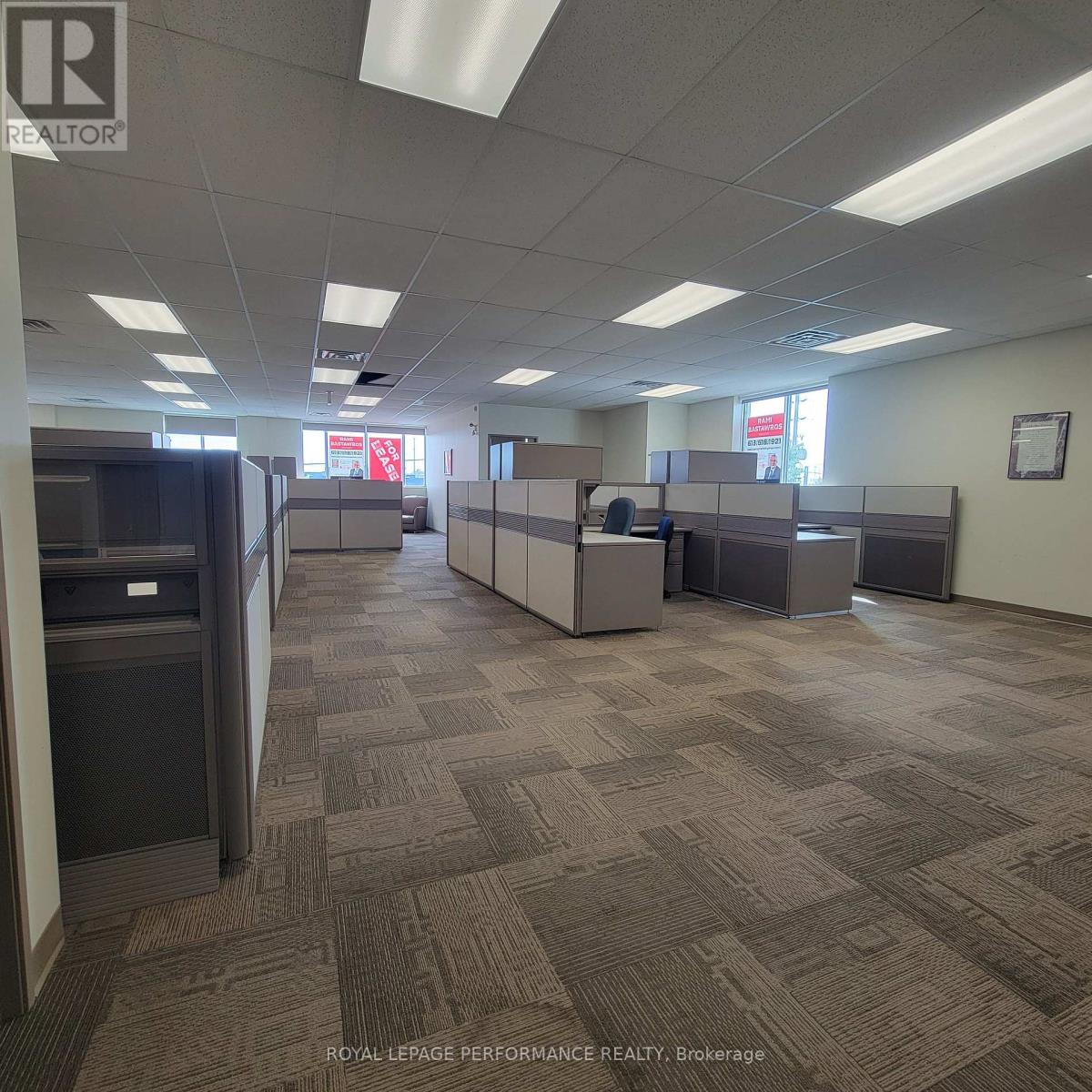 200 - 4471 Innes Road, Ottawa, Ontario  K4A 1A7 - Photo 12 - X12466206