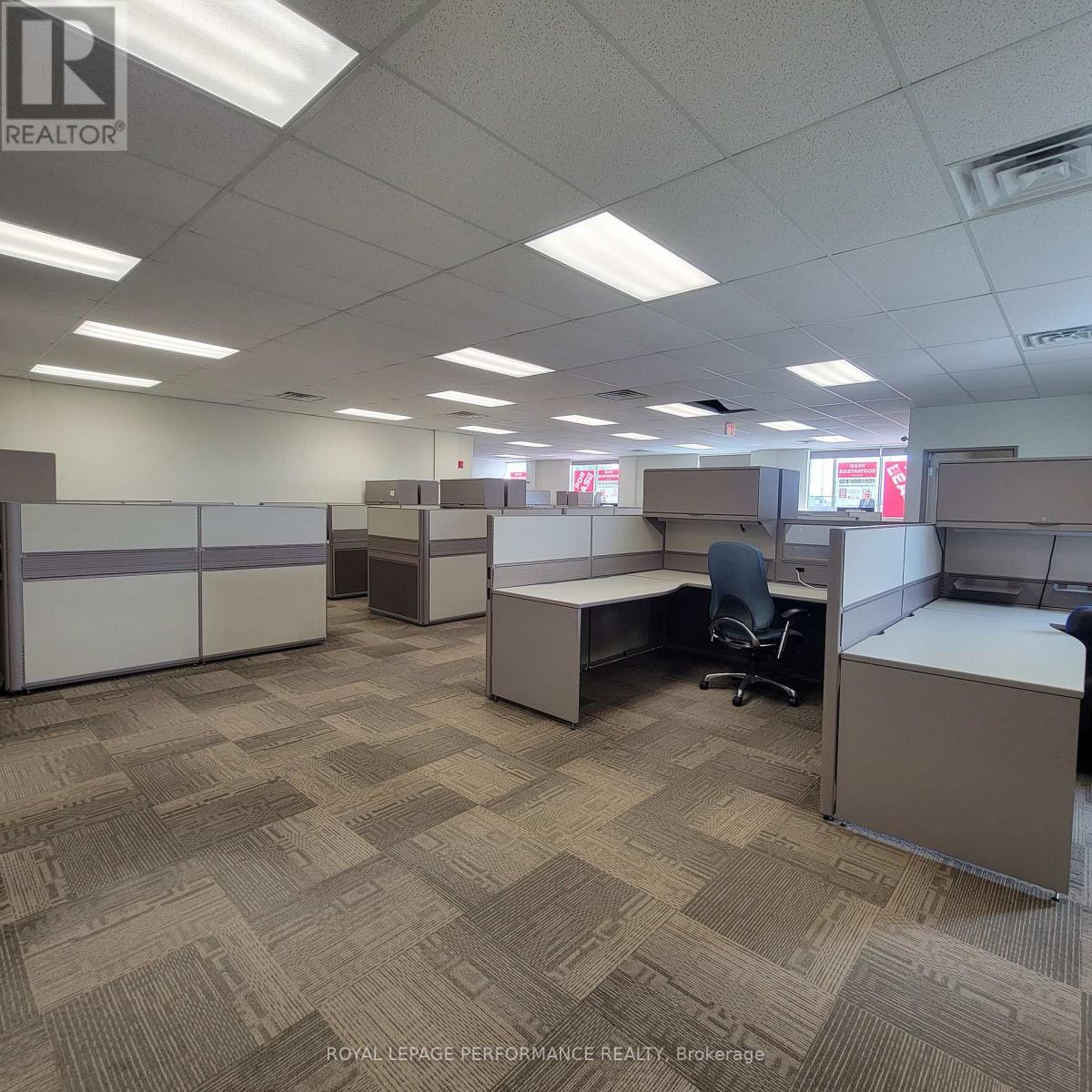200 - 4471 Innes Road, Ottawa, Ontario  K4A 1A7 - Photo 13 - X12466206