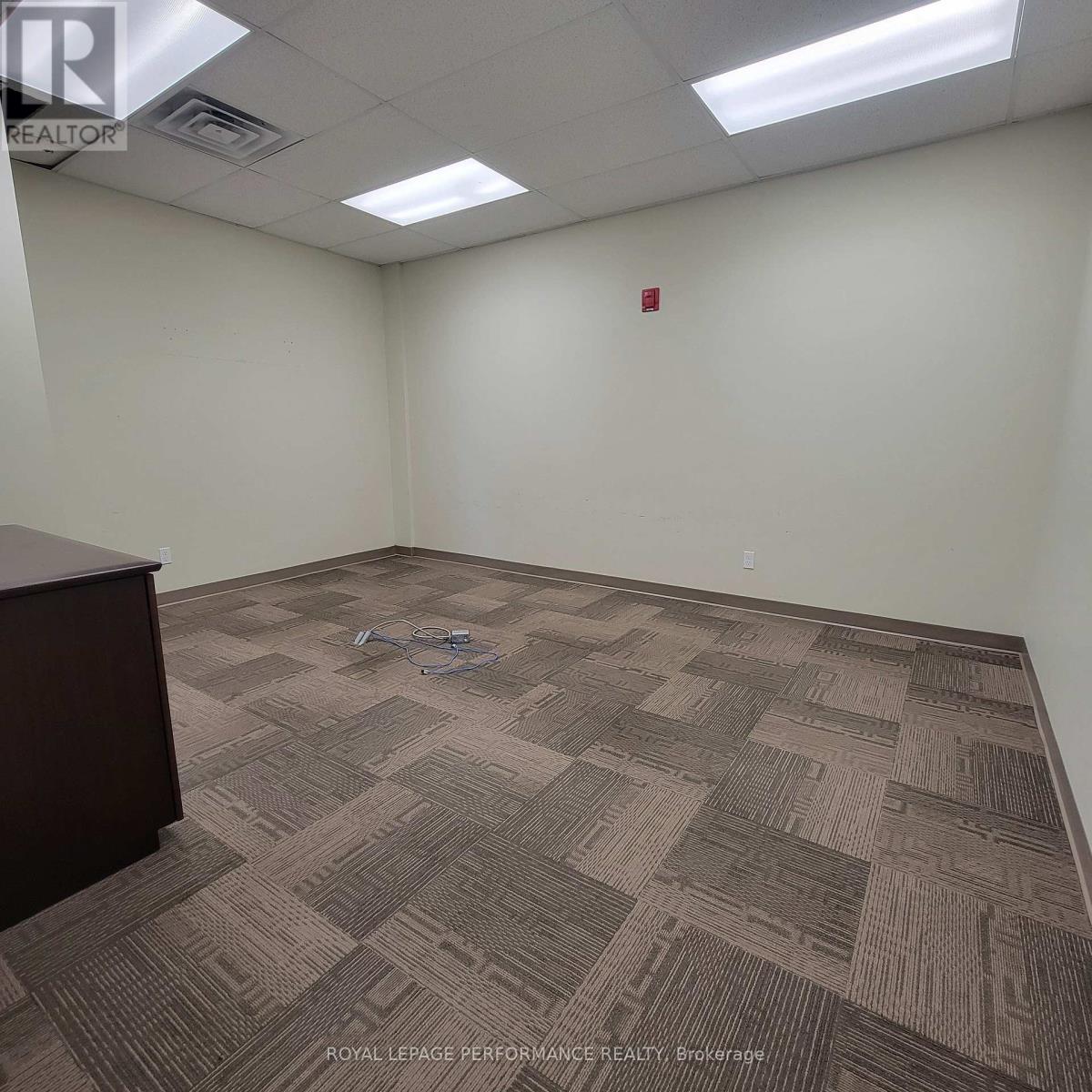 200 - 4471 Innes Road, Ottawa, Ontario  K4A 1A7 - Photo 15 - X12466206