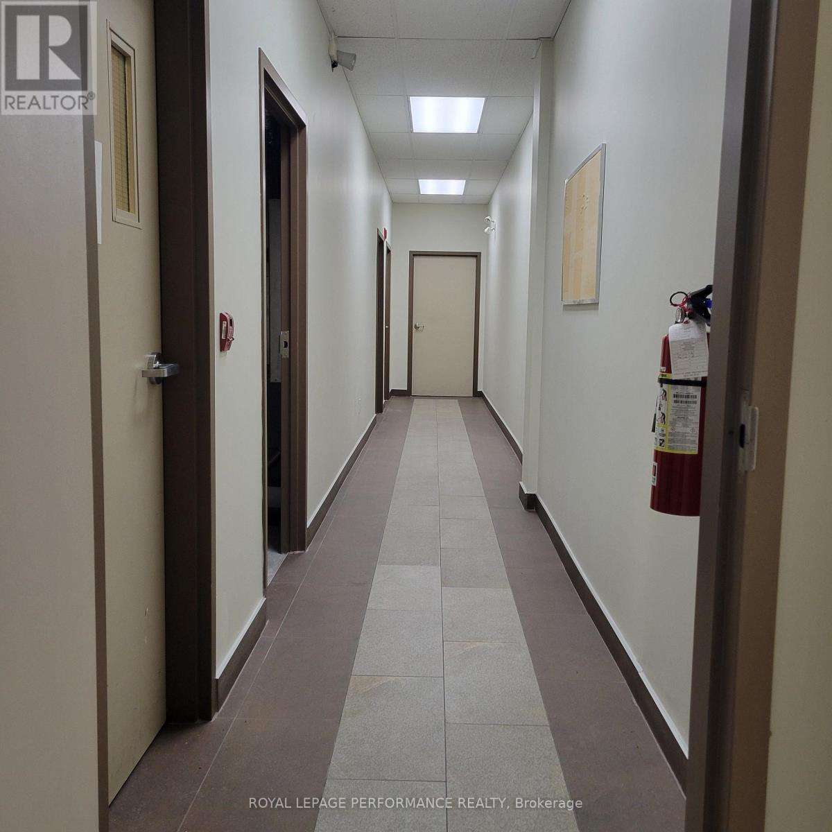 200 - 4471 Innes Road, Ottawa, Ontario  K4A 1A7 - Photo 16 - X12466206