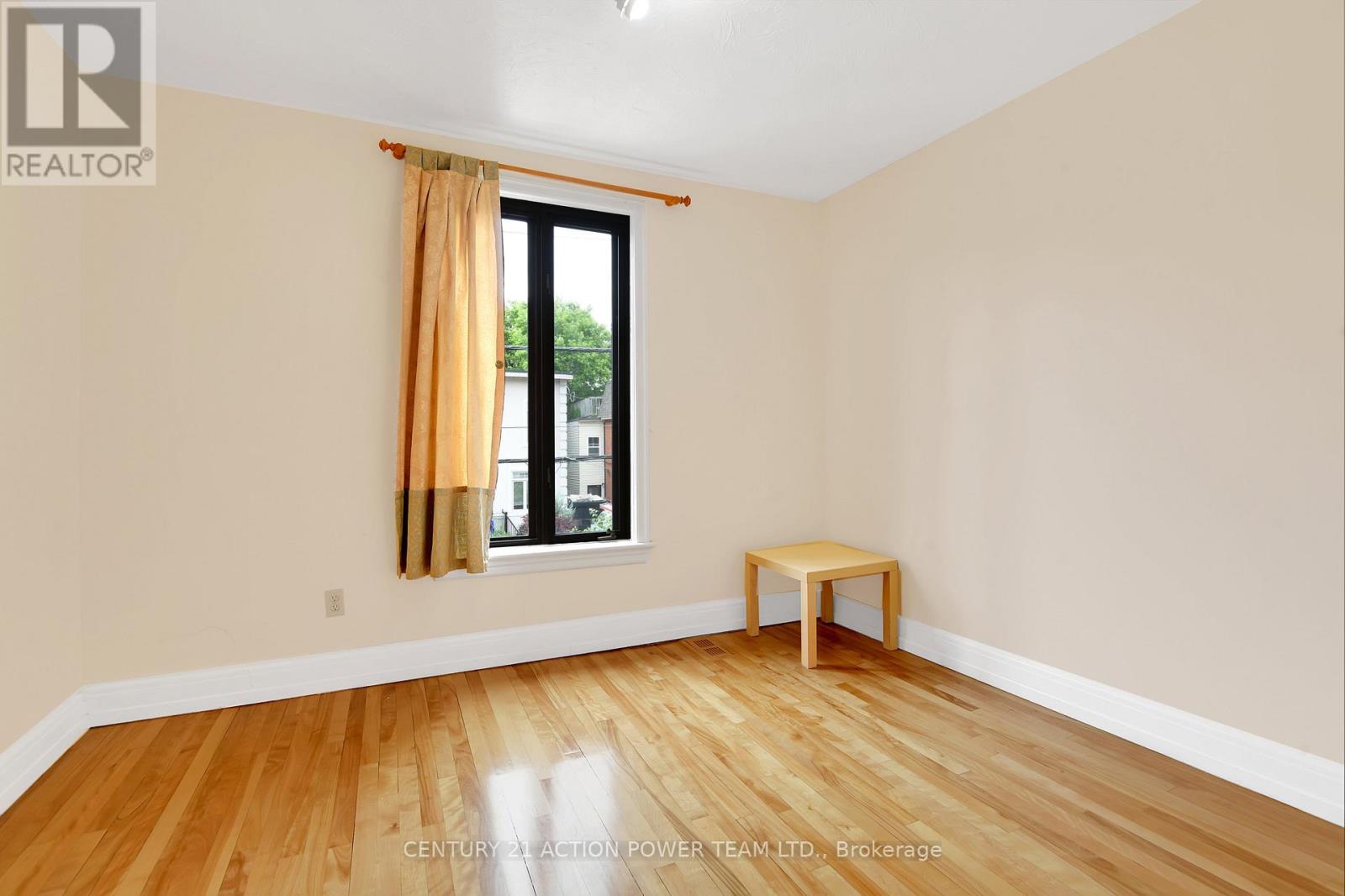 58 Vaughan Street, Ottawa, Ontario  K1M 1X1 - Photo 22 - X12481234