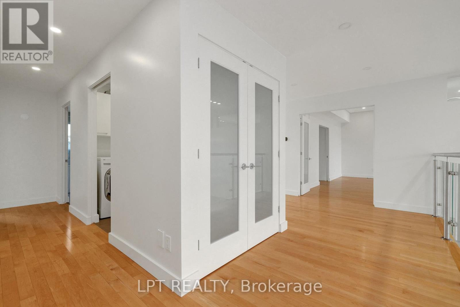 298 Crestview Road, Ottawa, Ontario  K1H 5G6 - Photo 40 - X12490874