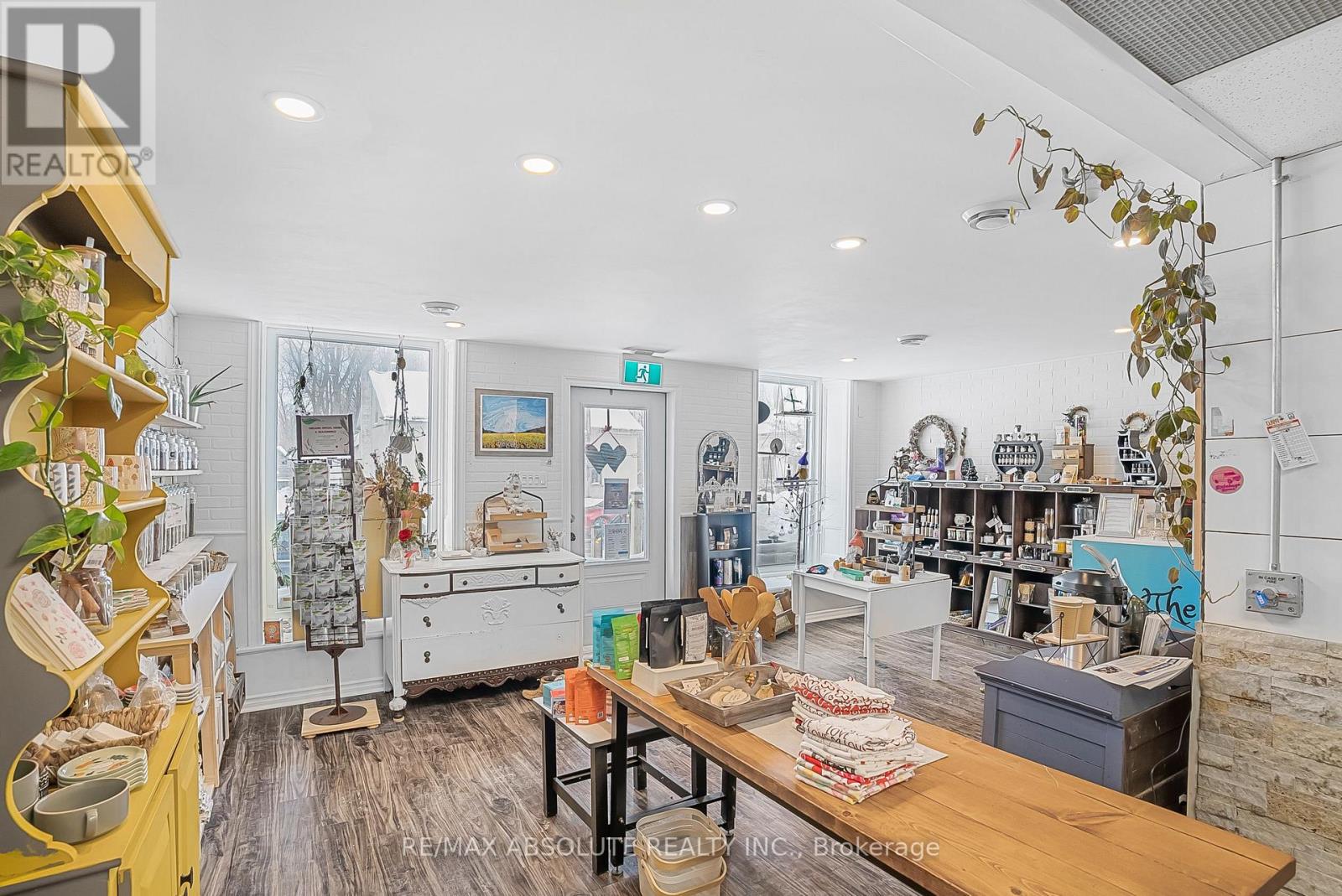 14 Spencer Street, Edwardsburgh/cardinal, Ontario  K0E 1X0 - Photo 5 - X12498618