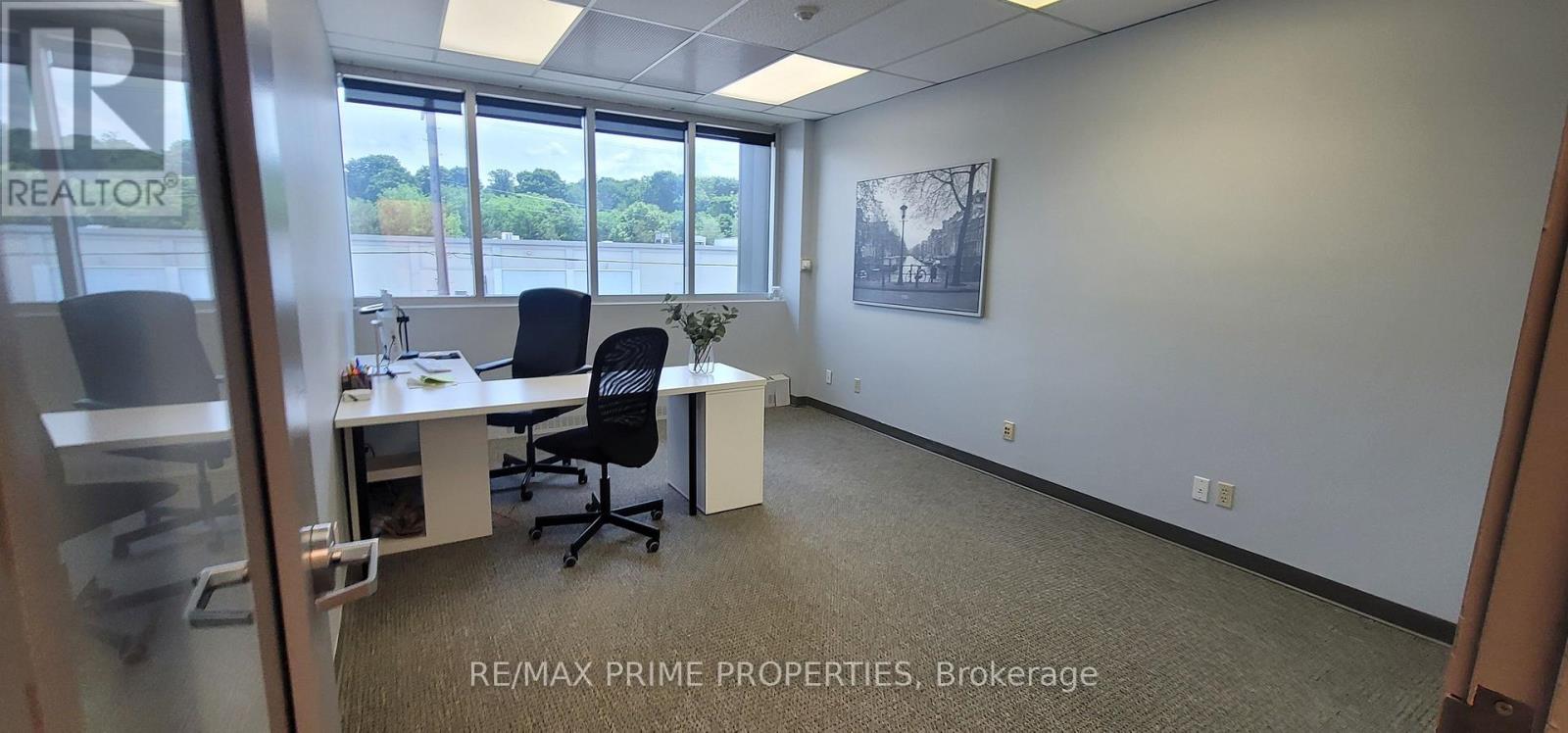 15 - 485 Industrial Avenue, Ottawa, Ontario  K1G 0Z1 - Photo 3 - X12537598