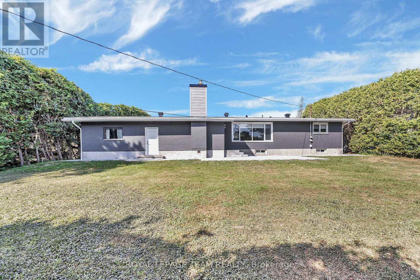 12 Largo Crescent, Ottawa, Ontario  K2G 3C7 - Photo 42 - X12544426