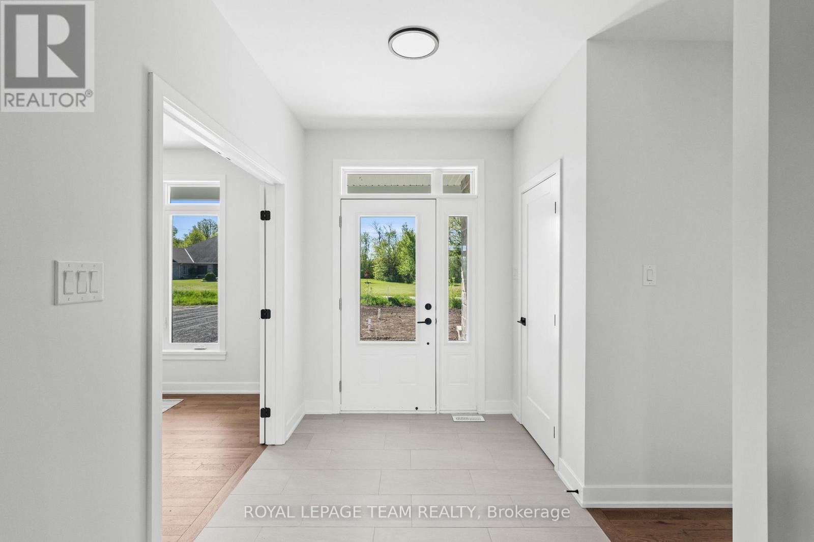 109 Alcock Drive, Beckwith, Ontario  K0A 1B0 - Photo 3 - X12546626