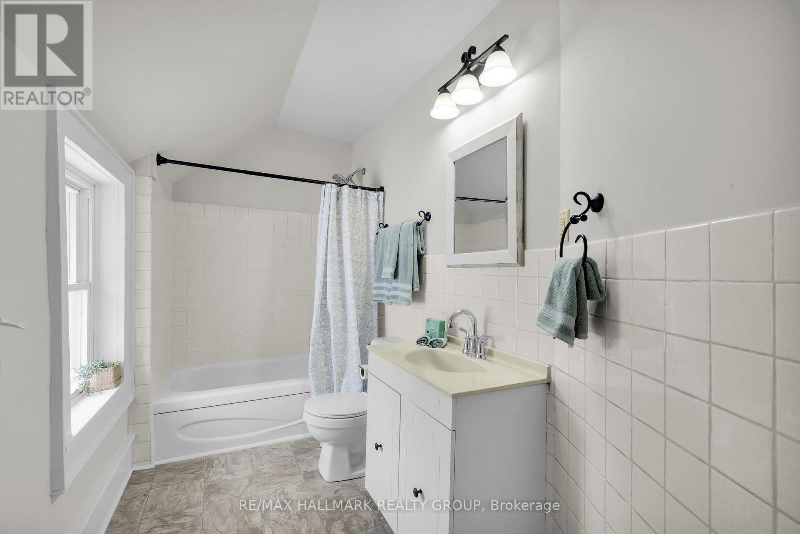 10 Wellington Street E, Athens, Ontario  K0E 1B0 - Photo 27 - X12547888