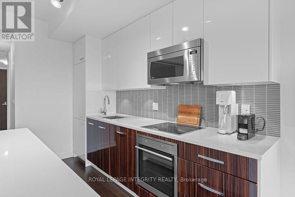 1908 - 111 Champagne Avenue S, Ottawa, Ontario  K1S 5V3 - Photo 19 - X12551864