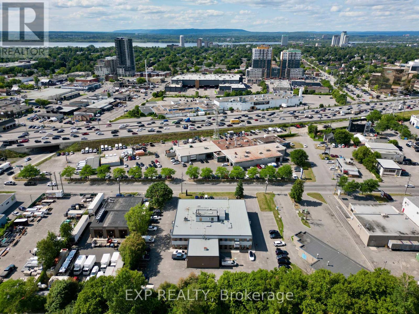 201+202 - 1600 Laperriere Avenue, Ottawa, Ontario  K1Z 8P5 - Photo 3 - X12553138