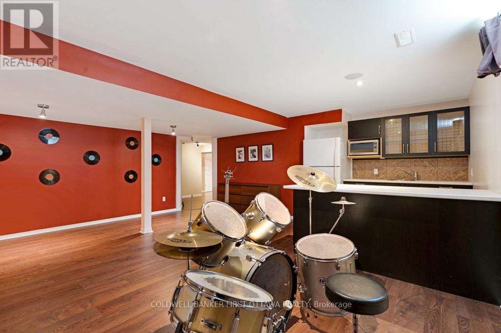 5525 Pettapiece Crescent, Ottawa, Ontario  K4M 1C6 - Photo 40 - X12555168